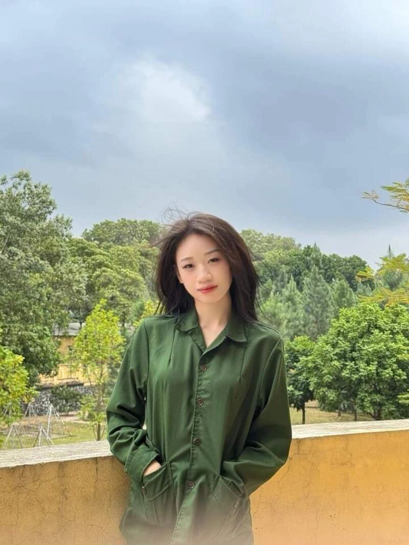 Ảnh gái xinh Việt Nam quân sự