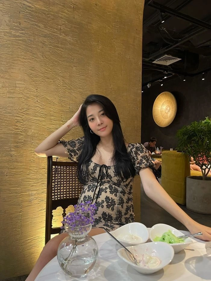 bụng bầu 1 tháng