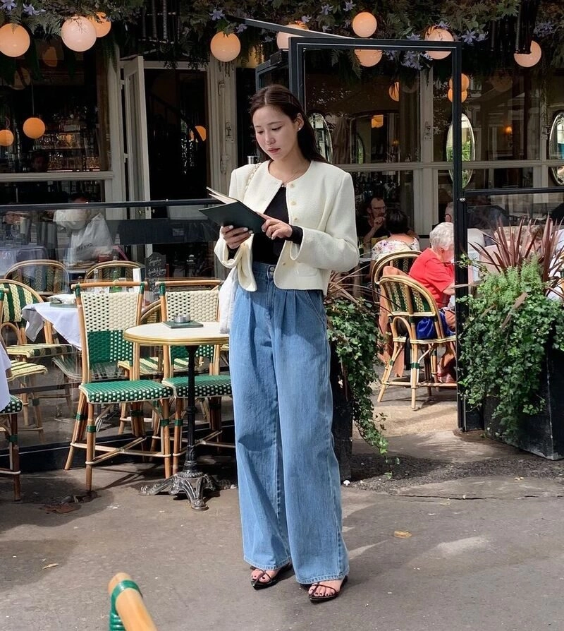 Quần jean ống suông mặc với áo gì cho sành điệu?