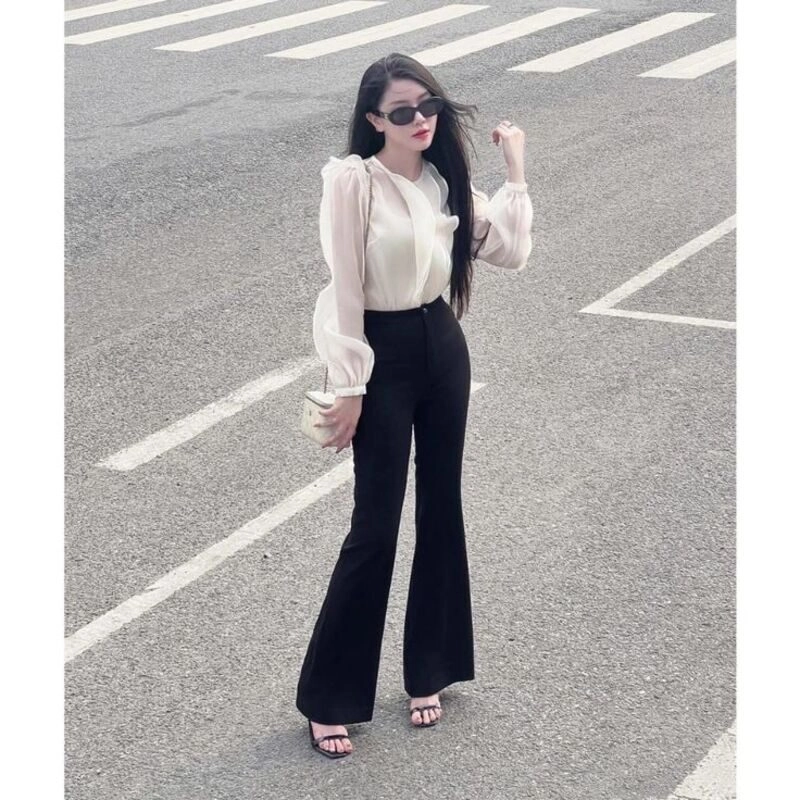 Quần ống loe mặc với áo gì? Bỏ túi 30+ tips phối đồ có gu