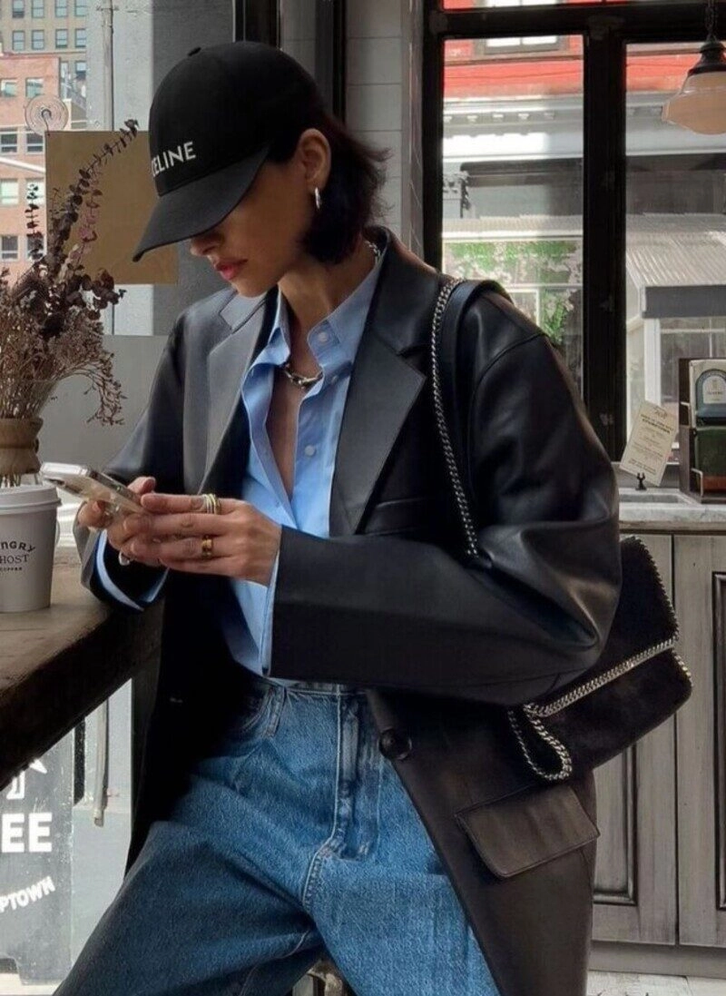 ảnh gái đẹp tóc ngắn che mặt