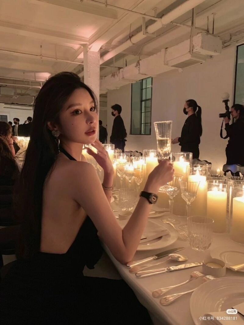 ảnh gái đi bar đẹp