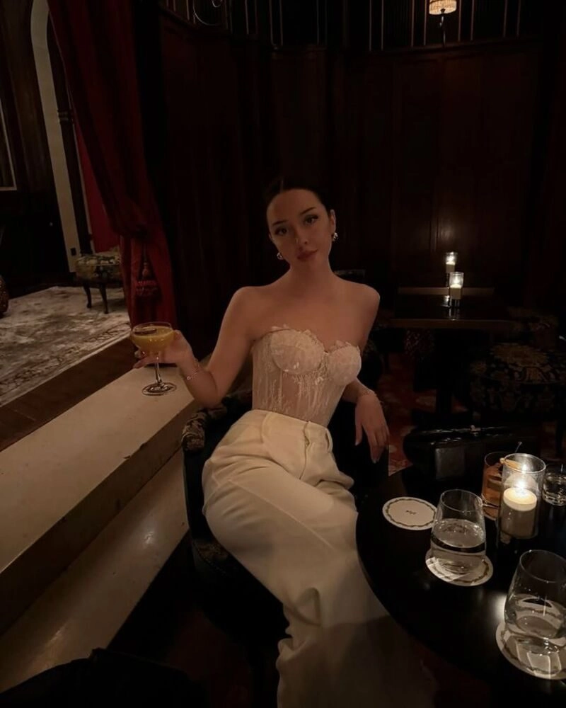 ảnh gái đi bar đẹp