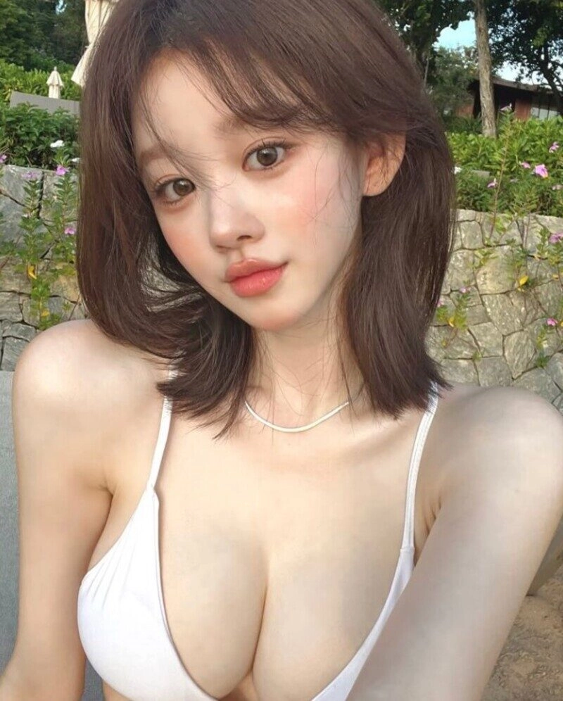 ảnh gái xinh khoe ti