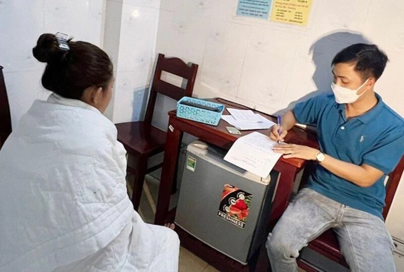 ảnh nhà nghỉ có gái