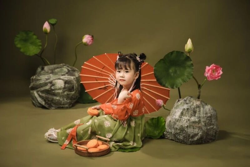 concept chụp ảnh cho be gái 1 tuổi