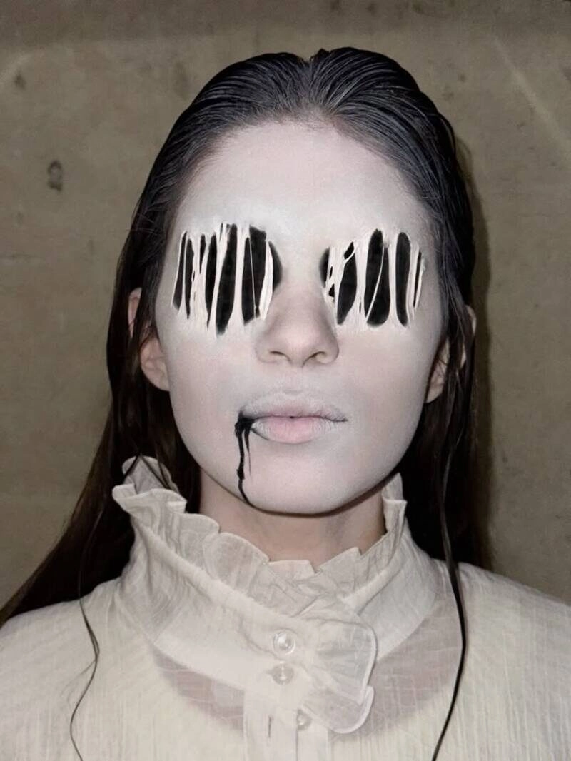 hình ảnh ảo giác cô gái