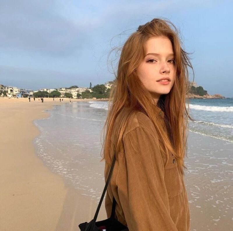 hình ảnh cô gái hà lan