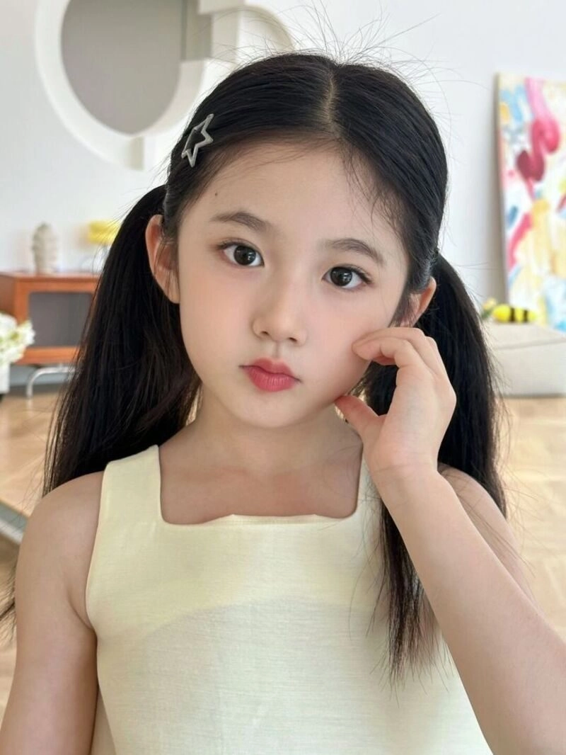 Lưu ngay 99 ảnh bé gái đáng yêu Trung Quốc vẻ đẹp ngây thơ, hồn nhiên