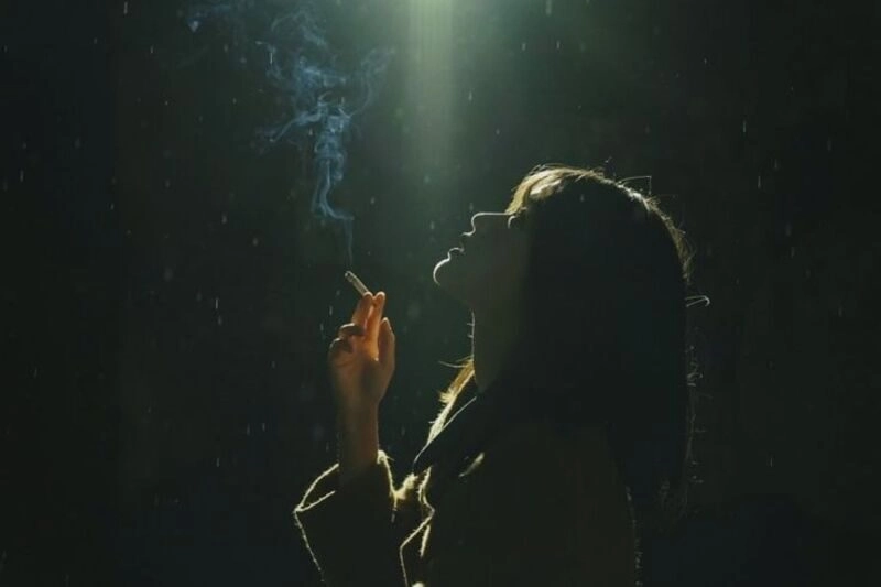 ảnh bìa tâm trạng buồn con gái