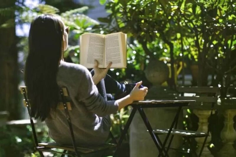 ảnh bìa tâm trạng buồn con gái