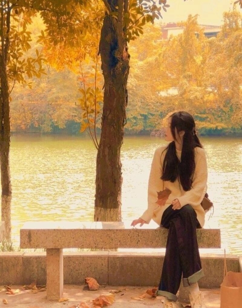 ảnh bìa tâm trạng buồn con gái