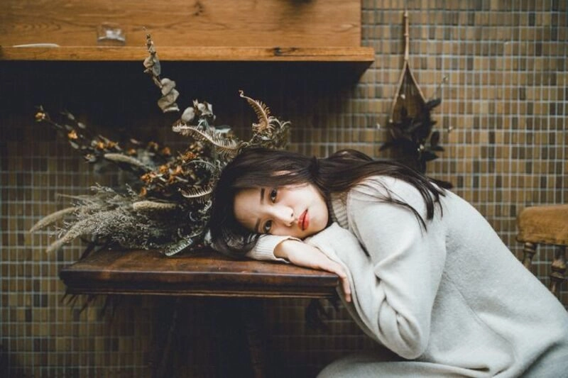 ảnh bìa tâm trạng buồn con gái