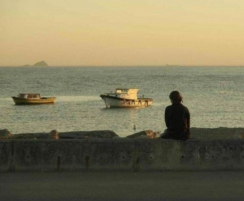 ảnh bìa tâm trạng buồn con gái