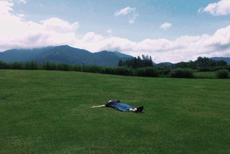 ảnh bìa tâm trạng buồn con gái