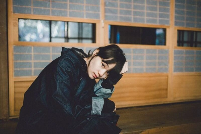 ảnh bìa tâm trạng buồn con gái