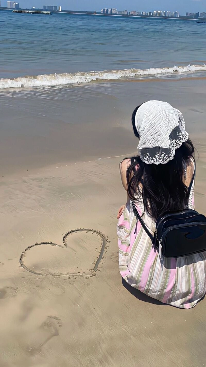 ảnh chụp sau lưng buồn