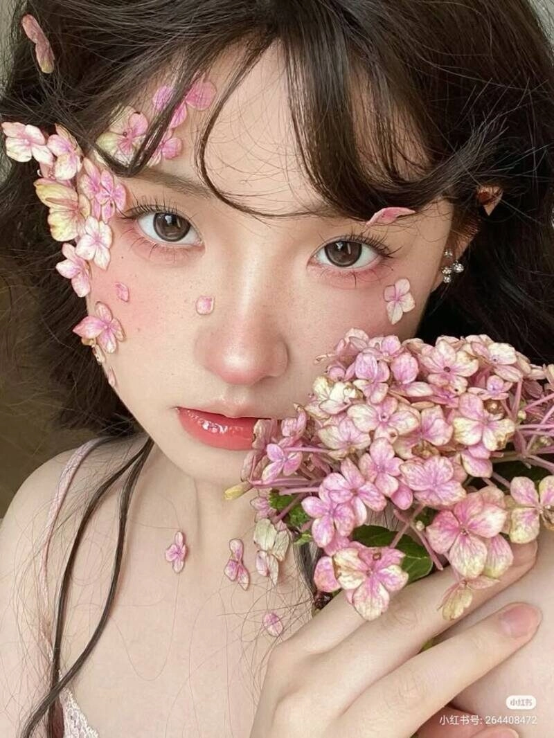 ảnh cô gái nghệ thuật