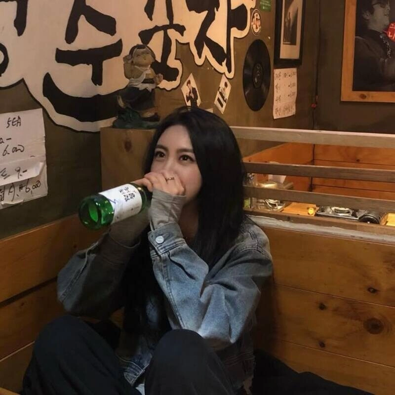 ảnh con gái nhậu say