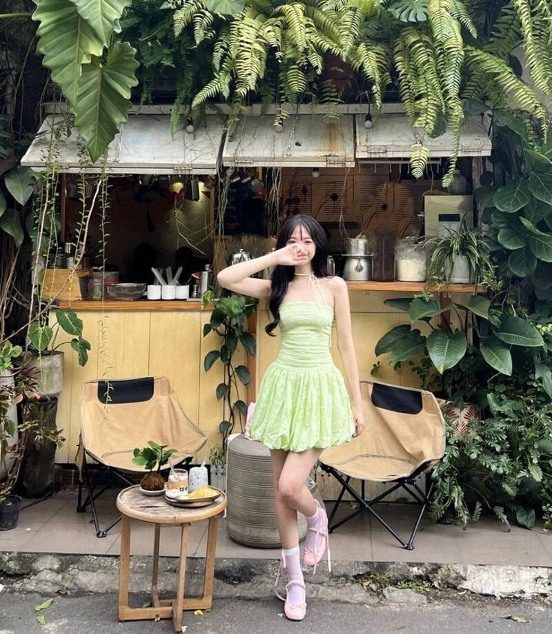 ảnh gái 15 tuổi che mặt