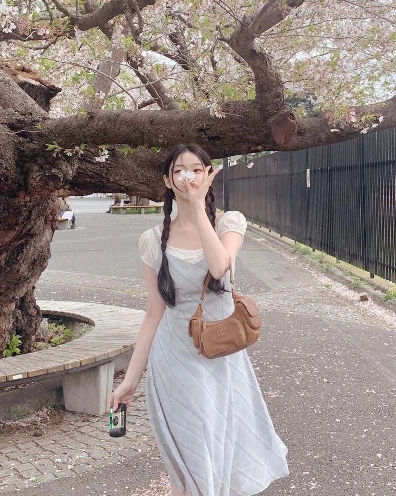 ảnh gái 15 tuổi che mặt