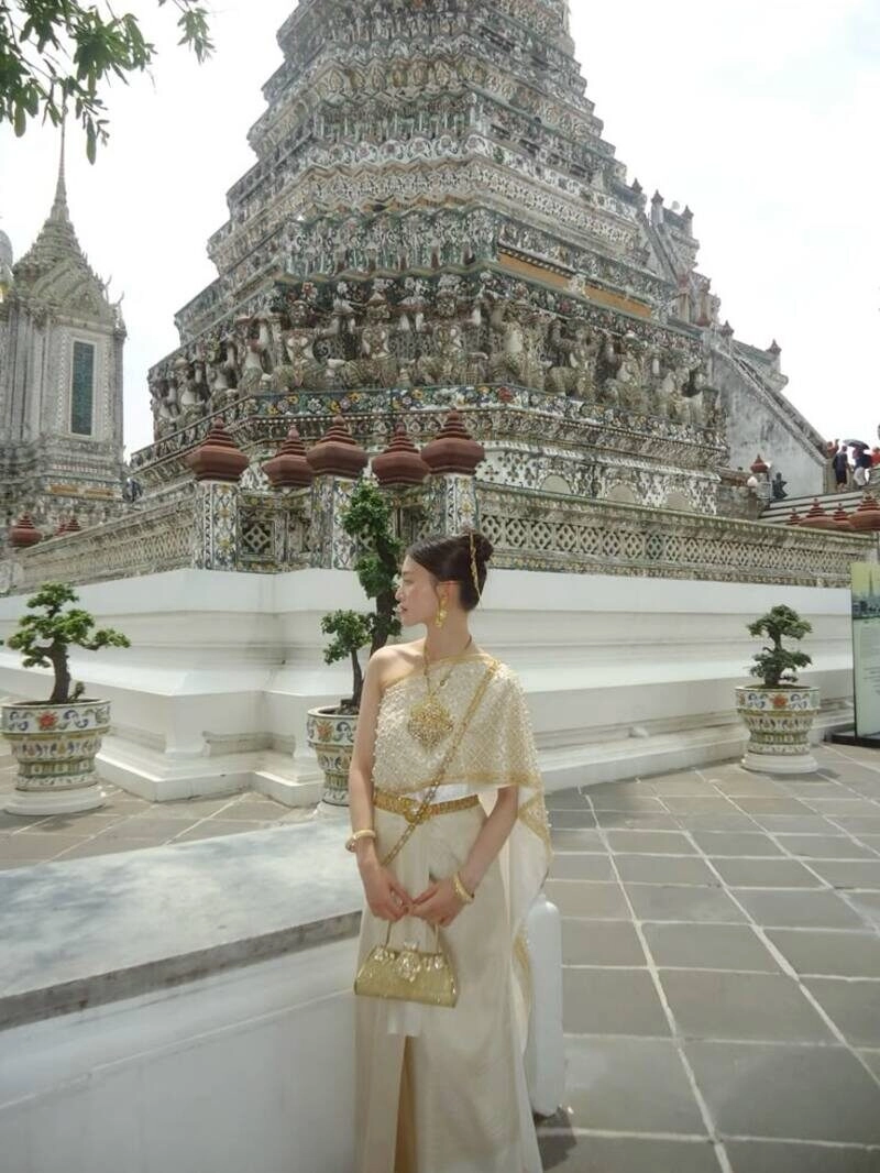 ảnh gái thái lan mặc trang phục truyền thống