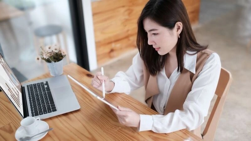 50+ ảnh gái văn phòng làm việc chuyên nghiệp, vẻ đẹp của tri thức