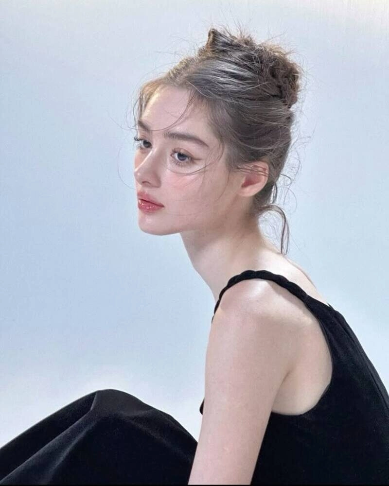 ảnh gái xinh búi tóc