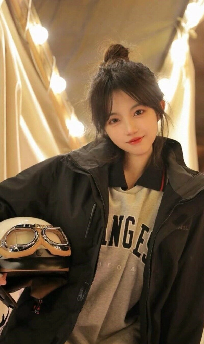 ảnh gái xinh búi tóc