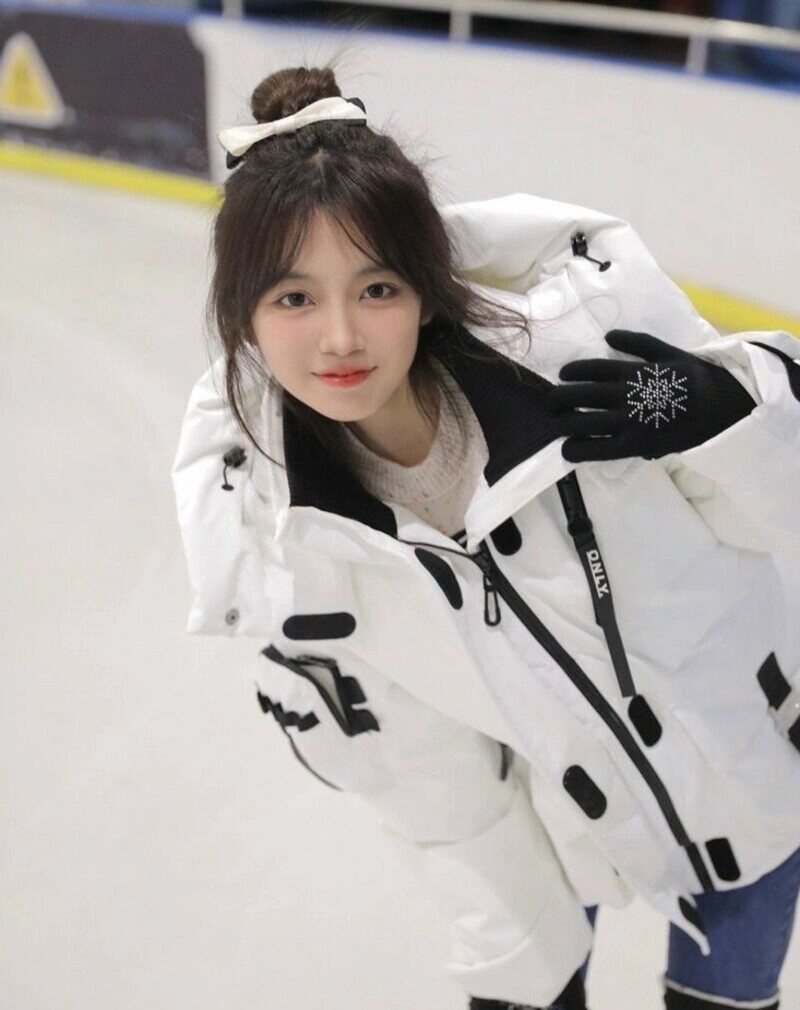 ảnh gái xinh búi tóc