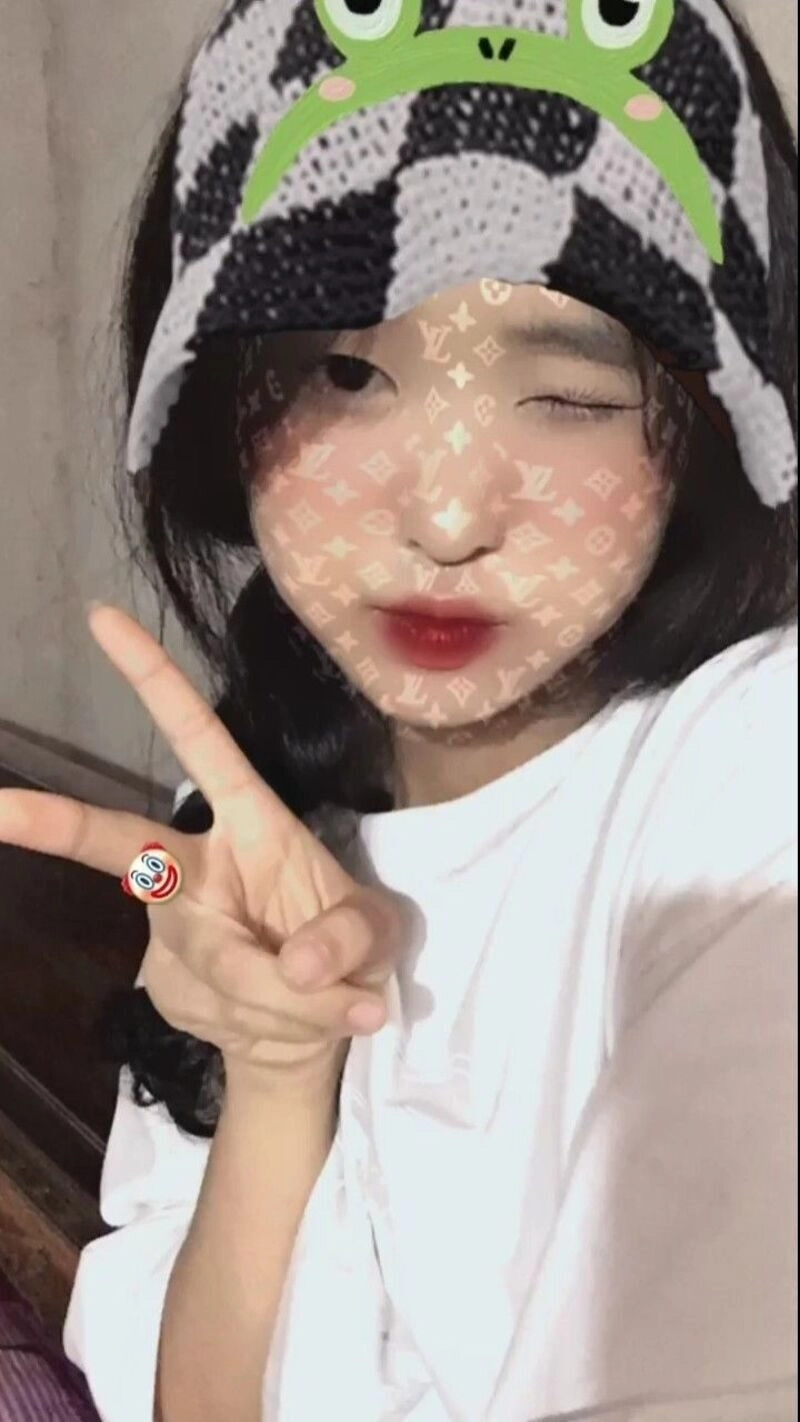 ảnh gái xinh chu mỏ