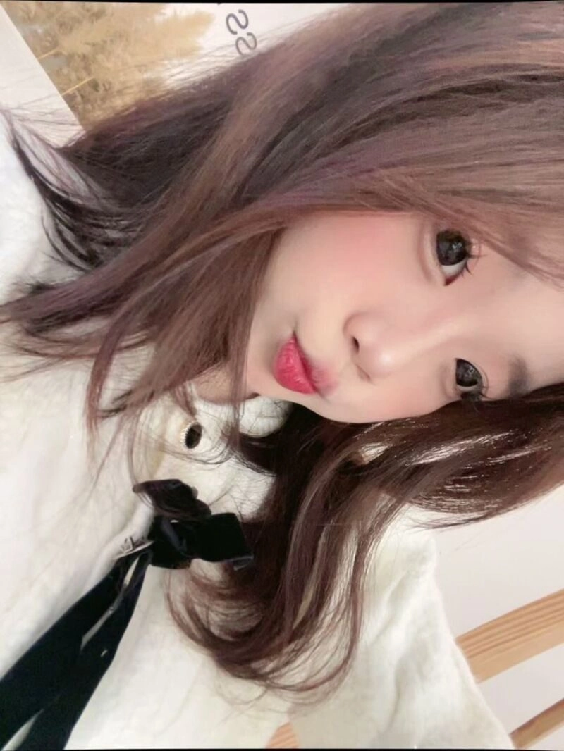 ảnh gái xinh chu mỏ