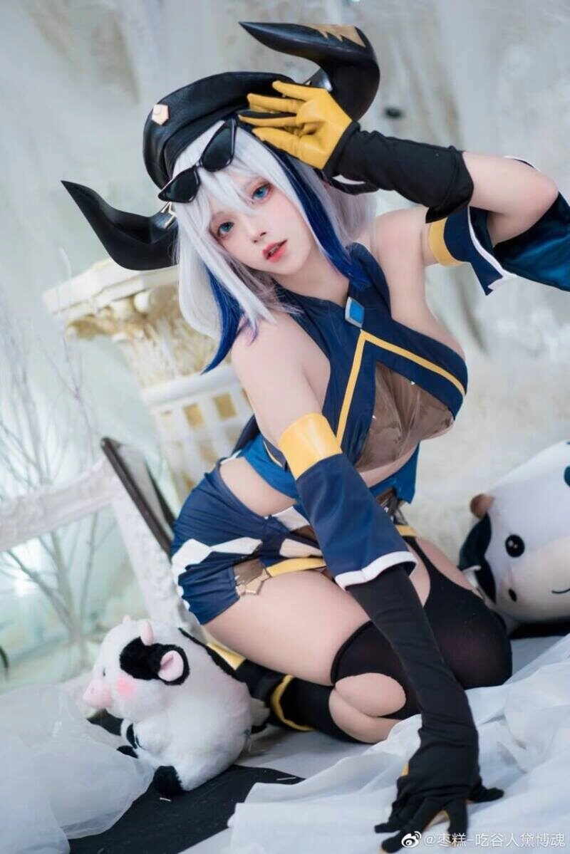 ảnh gái xinh cosplay nhân vật anime