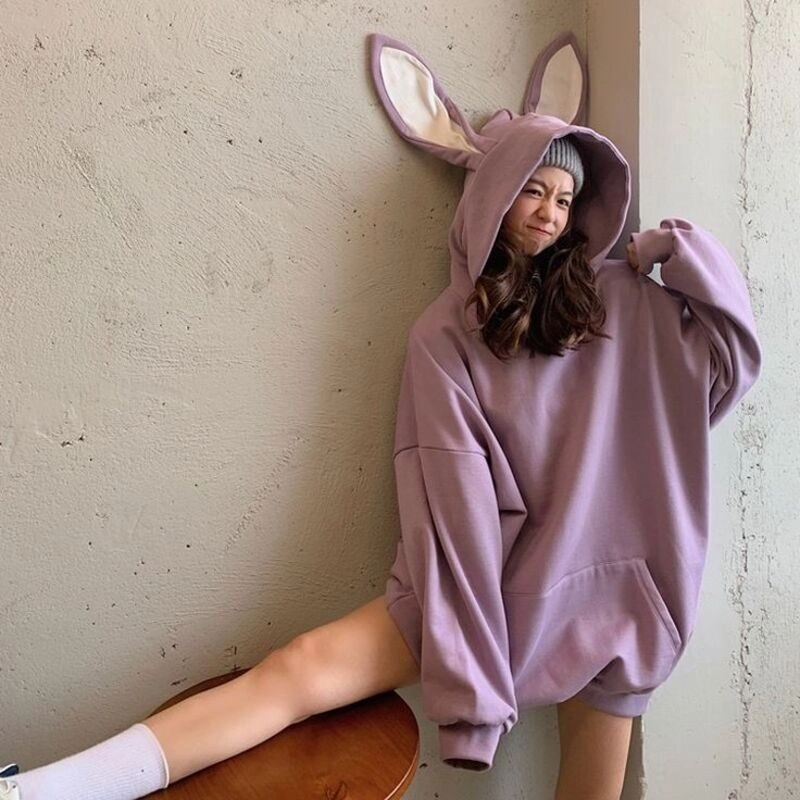 ảnh gái xinh mặc áo hoodie