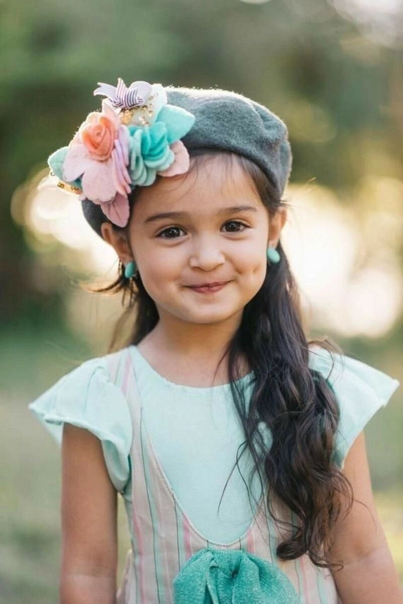 1001+ hình bé gái dễ thương có đồng tiền “Cute Hết Sảy”