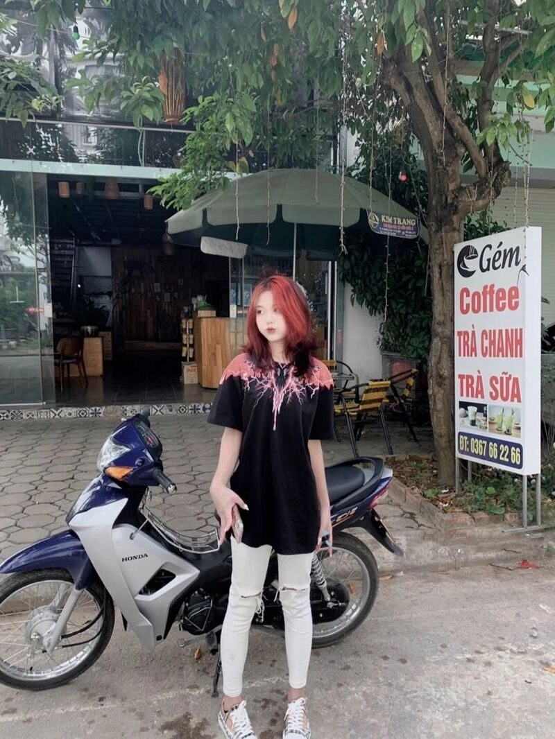 ngồi ảnh con gái đi xe wave độ