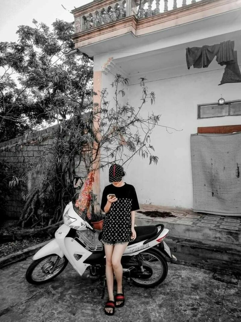 ngồi ảnh con gái đi xe wave độ