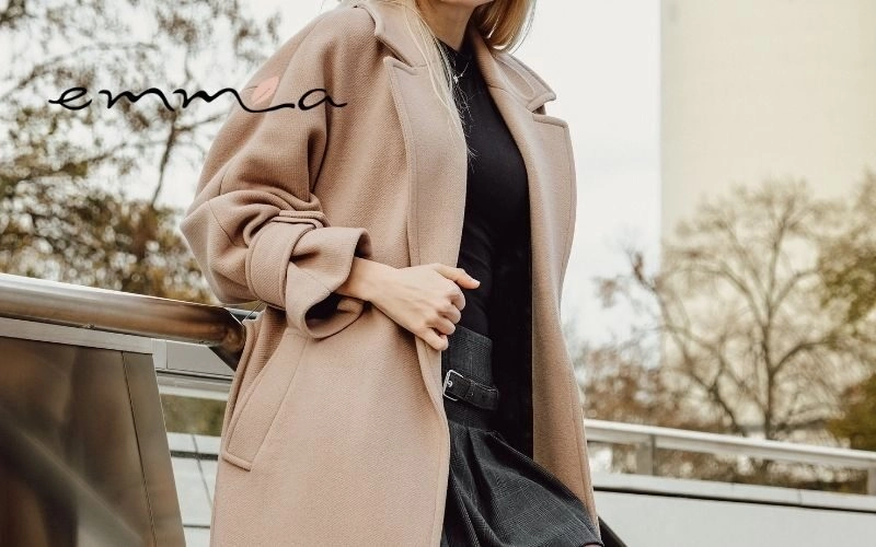 Chất Liệu Áo Khoác Nữ Thu Đông: Khả Năng Giữ Nhiệt Là Yếu Tố Quyết Định