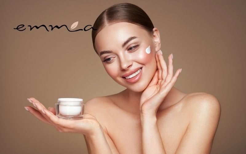 Kem dưỡng da mặt